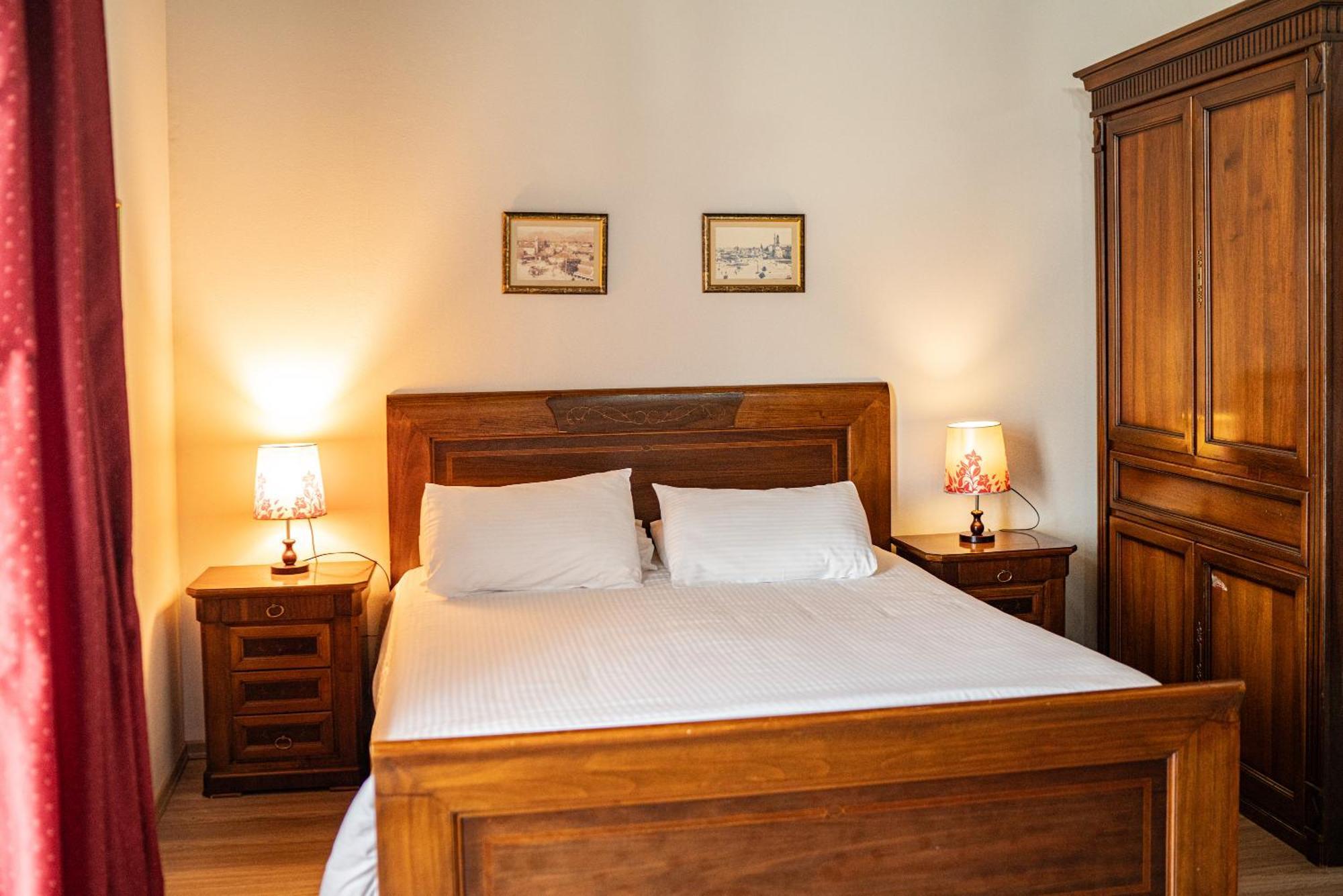 Hotel Belvedere Shkallnur