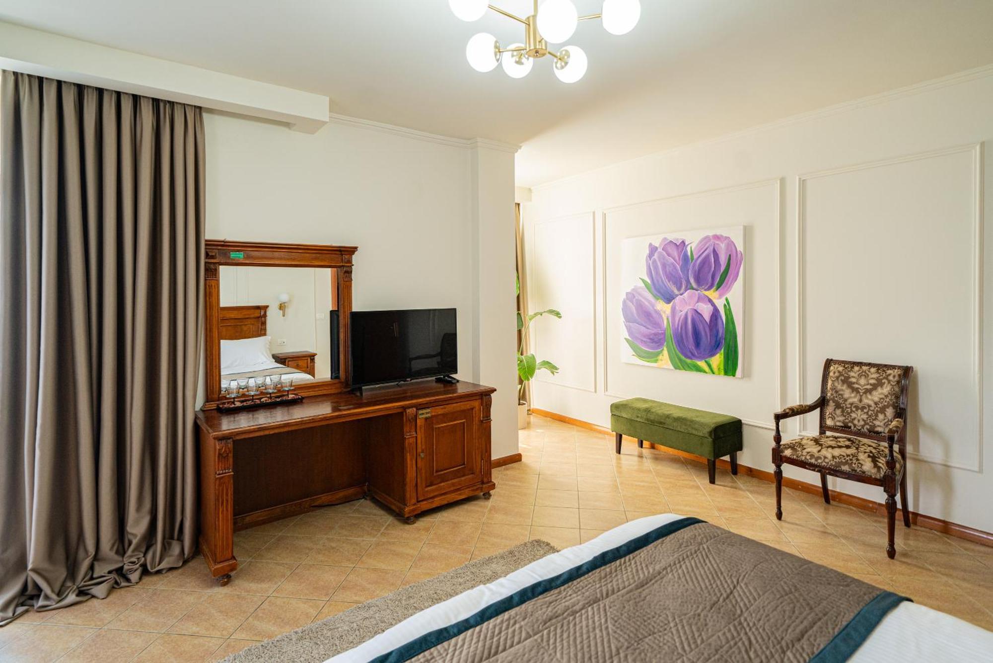 Belvedere Hotel Shkallnur